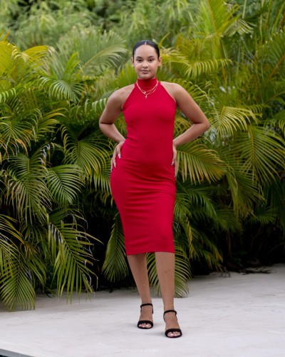 Robe Shaynna - Robe Midi Rouge Élégante pour Femmes